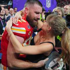 AD to Taylor Swift: Here Are 5 Chairs Travis Kelce Can't Possibly Break