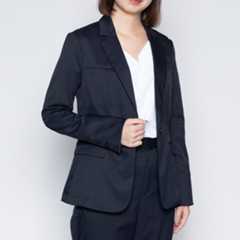 スーツに見える作業着