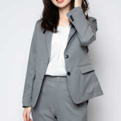 スーツに見える作業着