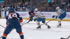 STL@NYI: Binnington denies Shabanov a goal