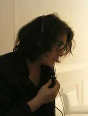 メガホンをとる岩井俊二監督