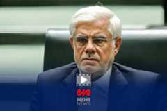 عارف: نمایندگان و مردم نگران کمبود نهادههای دامی نباشند