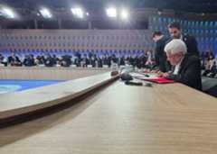 عارف سند همکاریهای اعضای اصلی شانگهای را امضا کرد