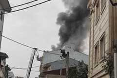 آتشسوزی مهیب یک ساختمان مسکونی در محله لب آب رشت