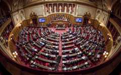 Réforme des retraites : la droite sénatoriale rejette la suspension et rétablit le gel des pensions en 2026