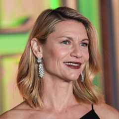 Why Claire Danes Felt “a Funny Kind of Shame” About Being Pregnant at 44