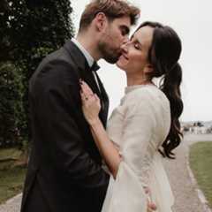 La boda en Asturias de Laura y Diego: un enlace inspirado en la pasión por la nieve de la pareja