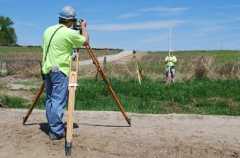 В ходе межевания определяются координаты границ земельного участка