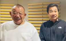 鶴瓶も脱力？　小倉久寛が若手劇団員にかける「言葉」に滲む、三宅裕司との43年