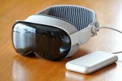 Apple Vision Pro用のYouTubeアプリ、ついに登場！　空間動画も大迫力で再生