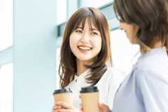 居心地がいい人の特徴とは? 「もっと一緒にいたい」と思わせる人の共通点