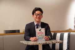 経営者たちの書架 第13回 チェンジ 社長 野田知寛氏が選ぶ一冊『100年カレンダー』