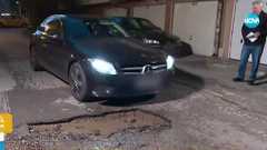 Как стотици автомобили станаха "жертва" на дупка в столичен квартал