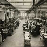 Wurlitzer North Tonawanda plant, men manufacturing, photo (c1950).jpg