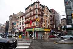 The intersection of Bowery Street, Division Street, and Catherine Street in Chinatown. (Ethan Li for WSN)