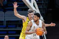 Izan Almansa, durante el partido de la Liga U ante el Fundación CB Canarias.