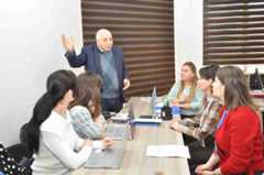 OYU-da Azərbaycan dilinin qorunması siyasətinə həsr olunmuş iclas keçirilib