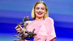 Luna Wedler vince il premio Marcello Mastroianni per il film Silent Friend