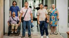 Oi Vita Mia, Pio e Amedeo sorprendono con una comicità che ribalta i pregiudizi. Senza intenti moralistici