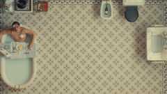 Cannes 2025: La trama fenicia, una favola anticapitalista inconfondibilmente di Wes Anderson