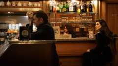 Breve storia d'amore, Un esordio che guarda alle relazioni senza falsi moralismi