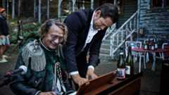 The Last Viking, Jensen prosegue a raccontare il dramma con feroce umorismo, incrementando qualità e complessità della narrazione