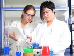 Women researchers in a lab