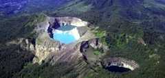 Kelimutu.jpg