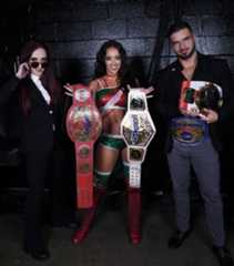 Image for the Tweet beginning: 2 Belts Chels!