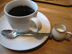 メタセコイヤ並木と『koti cafe』_b0143308_21405740.jpg