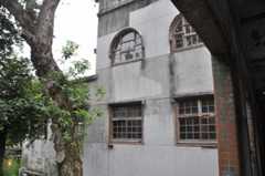 『華山1914文化創意産業園區』へ。_b0143308_22021873.jpg