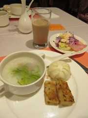 『COSMOS HOTEL TAIPEI』@台湾・台北_b0143308_21334019.jpg