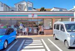 shop-7\'ELEVEN-＆送電塔＊＊＊_e0347267_15055700.jpg