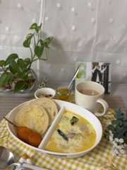 カボチャとチキンのクリーム煮　豚肉と野菜の赤いジャン炒め　昼寝しすぎて_b0417696_08493666.jpeg