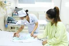Những điều dưỡng giành lại sự sống cho trẻ giữa ranh giới sinh tử