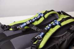 取り付けたらこんな感じ [カメラハーネスの作り方]