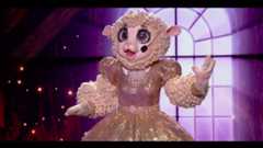 Mask singer 2025 - L'Agneau remonte dans le temps avec de nouveaux indices