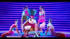 Mask singer 2025 - Pluie de kabukis pour le Lapin sur "When the Rain begins to Fall" Jermaine Jackson et Pia Zadora