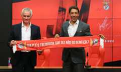 25 років по тому. Першій спробі Жозе Моуріньо в Бенфіці присвячується