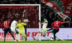 ВІДЕО. Дубль Жиру. Лілль та Париж влаштували феєрвейк голів у Франції