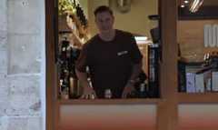 ВИДЕО. Вратарь Барсы попробовал себя в новой профессии. Всем понравилось