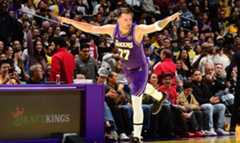 НБА: перемога Лейкерс у дербі Лос-Анджелеса, гучна сенсація у Вашингтоні