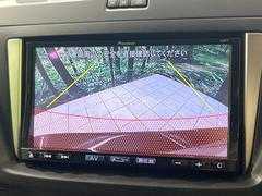【バックカメラ】駐車時に後方がリアルタイム映像で確認できます。大型商業施設や立体駐車場での駐車時や、夜間のバック時に大活躍！運転スキルに関わらず、今や必須となった装備のひとつです！ 4