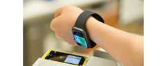 ③電子決済端末が光ったら、Apple watchをしっかりかざす。