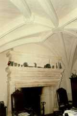 rez-de-chaussée, cheminée monumentale, vue générale