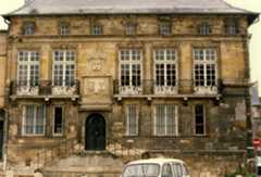 façade est sur rue, vue générale