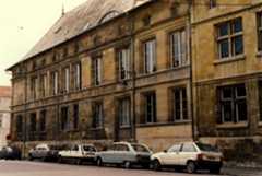 façade nord sur rue, vue générale