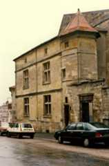 façade ouest sur rue, vue générale