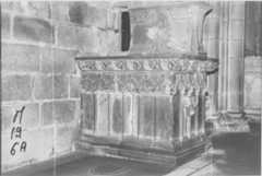 Autel dit autel communal, et retable