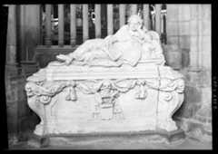 Tombeau l'évêque François Videlou, marbre